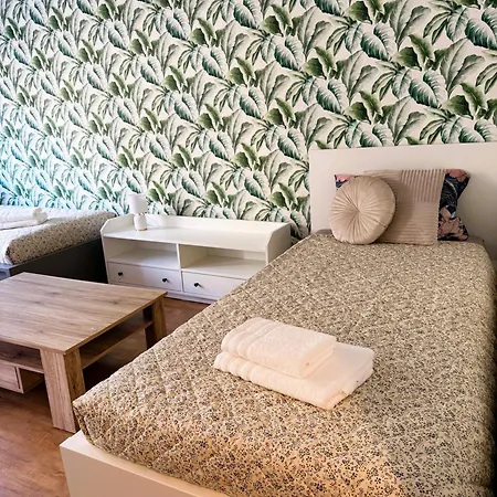 Justinrent Piekarska Апартаменты Легница